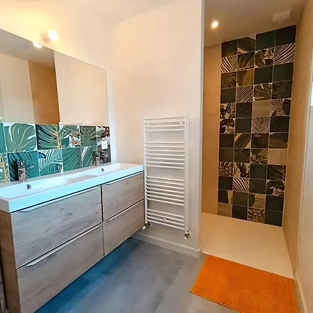 Villa Vue 2 A 15 Personnes Et Centre-ville A Pied